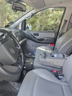 Hyundai Starex 2012 Grey