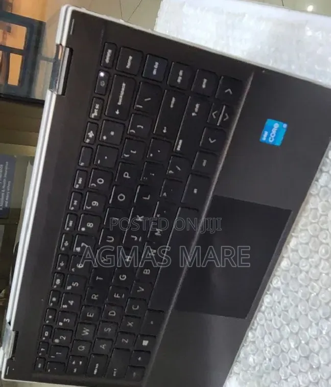 New Laptop HP Pavilion x360 8GB Intel Core i3 SSD 128GB