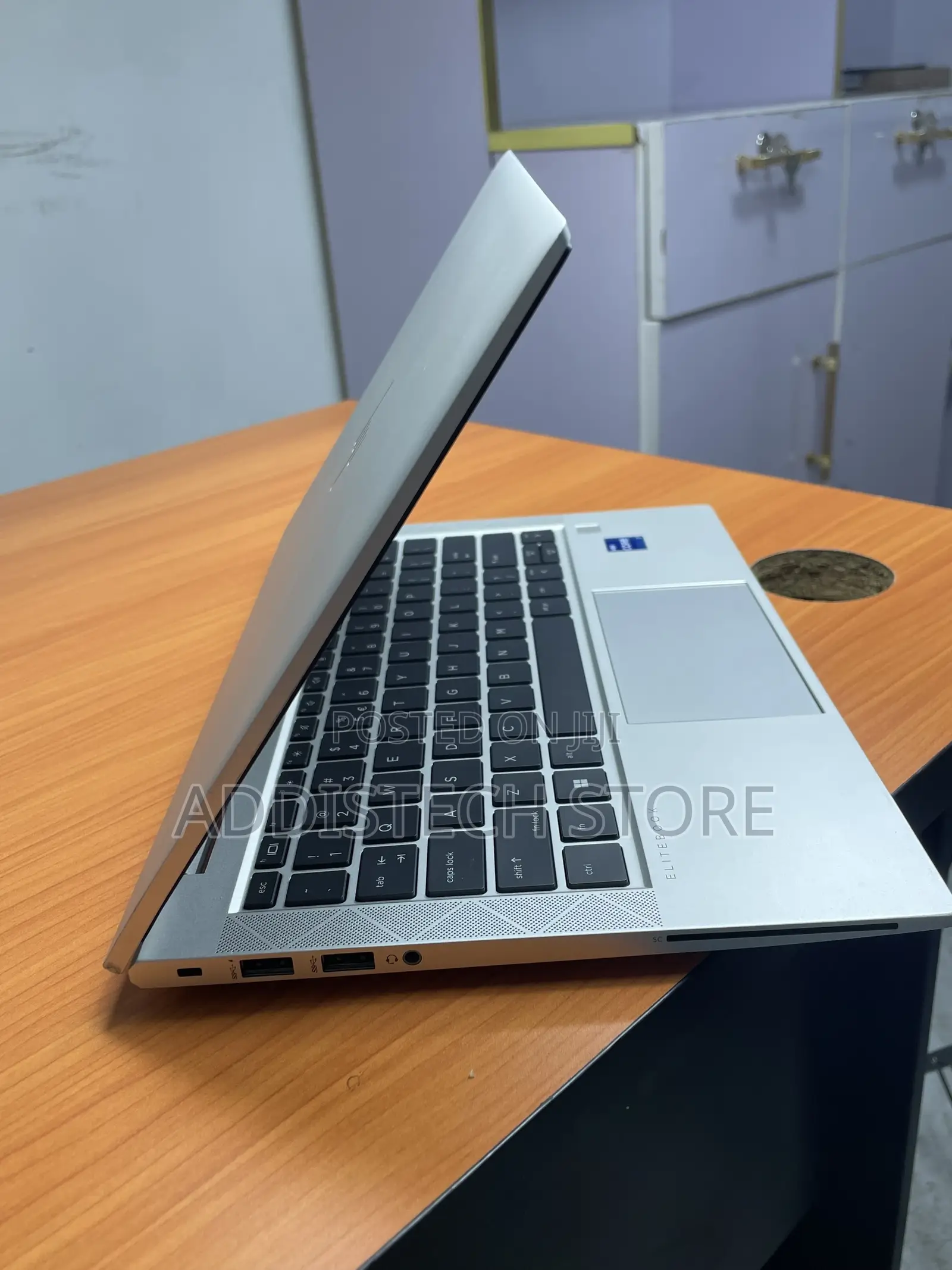 New Laptop HP EliteBook 830 16GB Intel Core i7 SSD 512GB