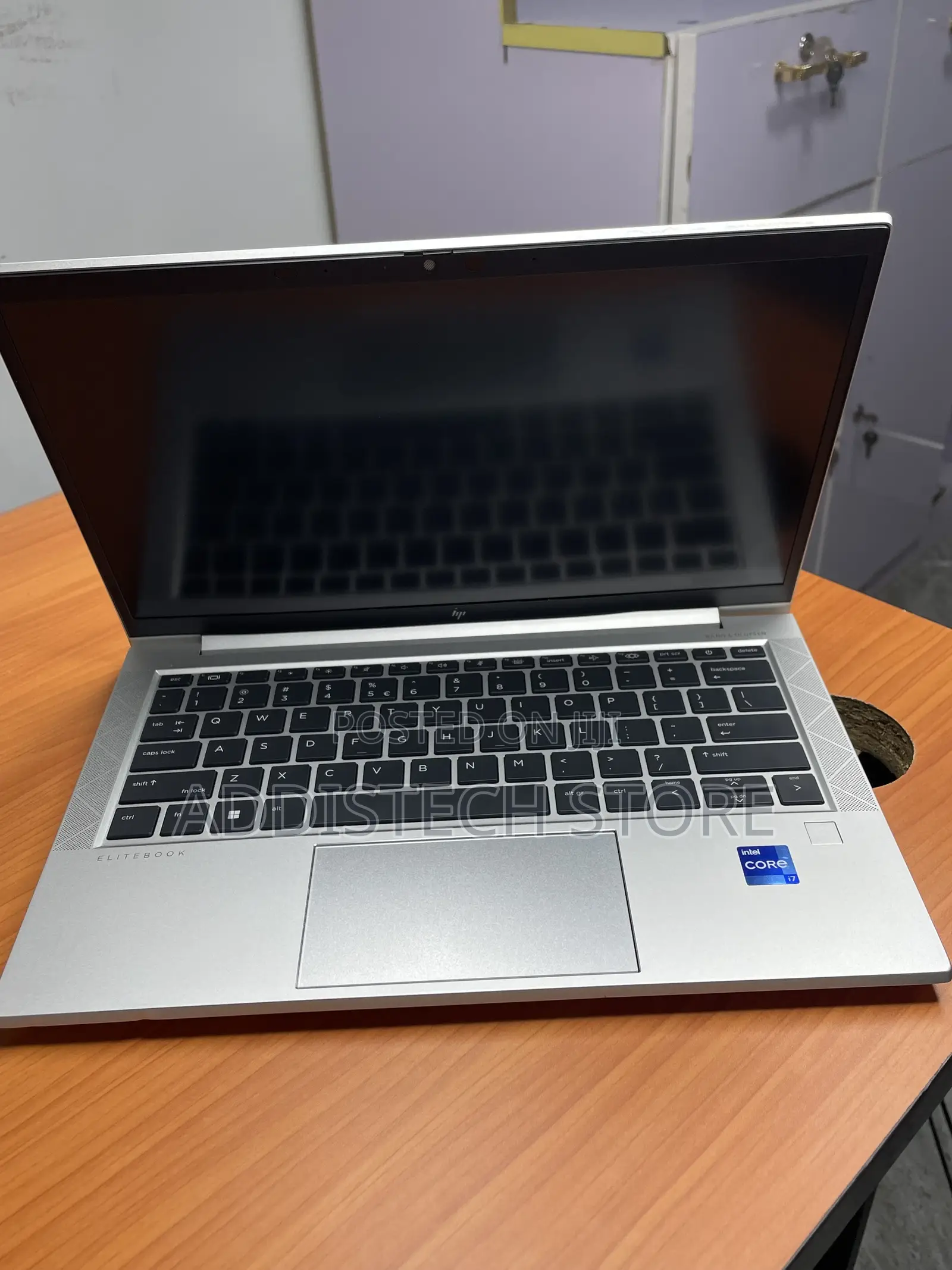New Laptop HP EliteBook 830 16GB Intel Core i7 SSD 512GB