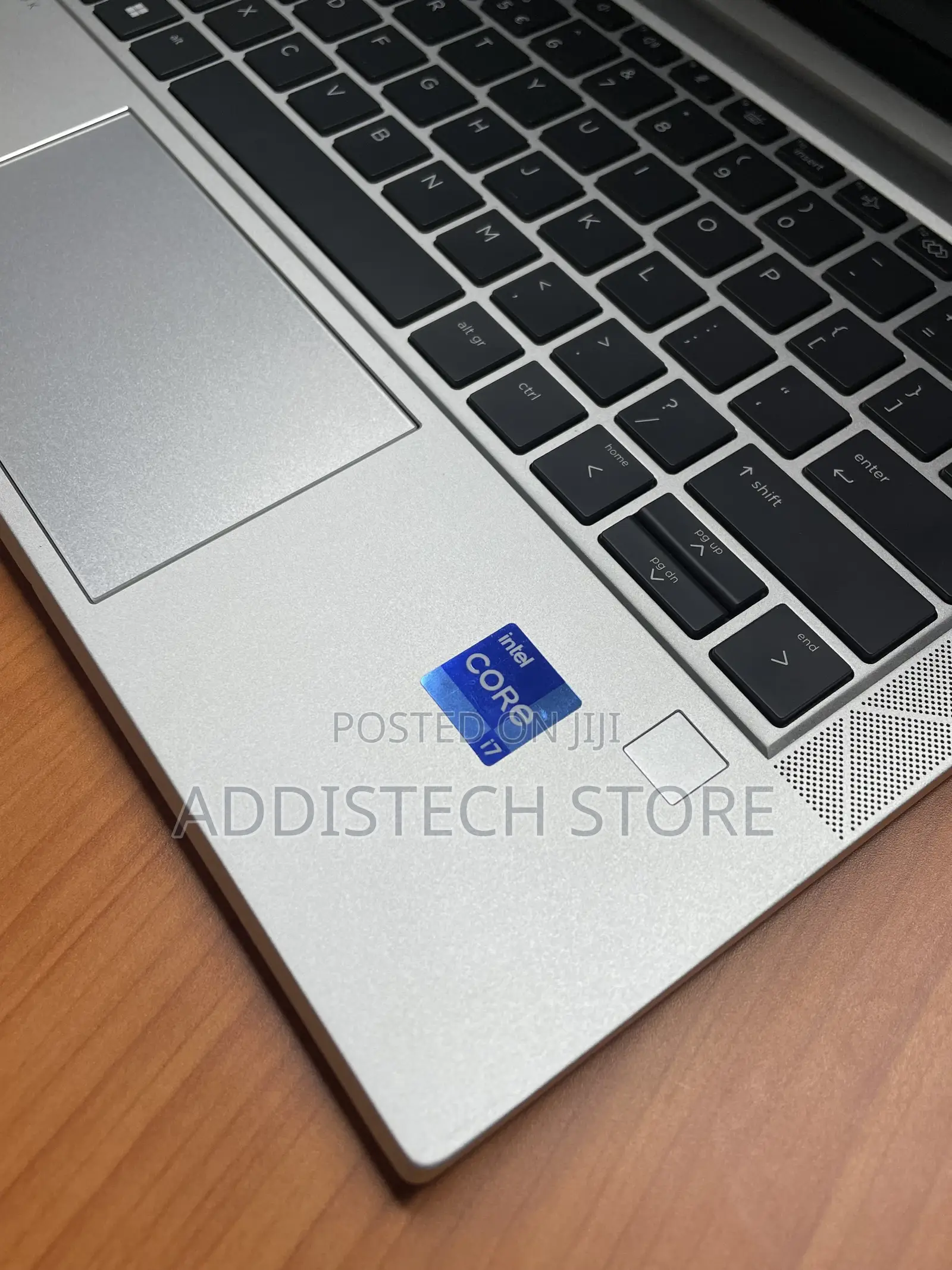 New Laptop HP EliteBook 830 16GB Intel Core i7 SSD 512GB