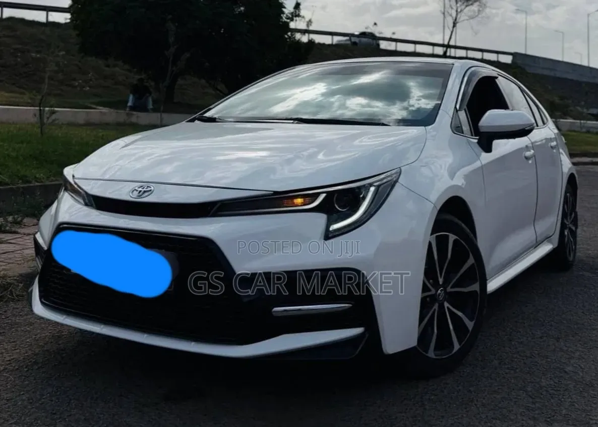 Toyota Corolla 2022 White