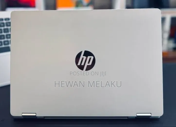 New Laptop HP OmniBook 5 14" 8GB Intel Core 5 SSD 512GB