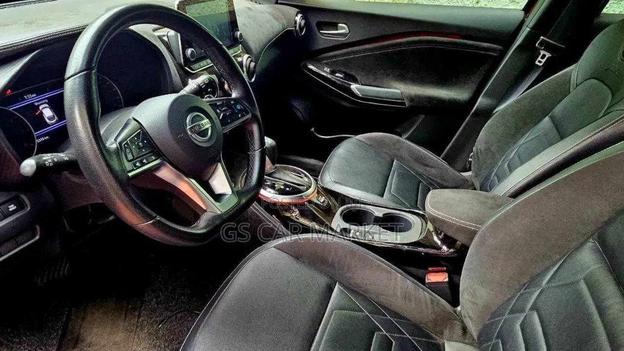 Nissan Juke 2021 Brown