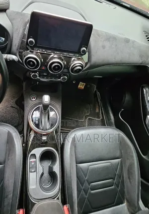 Nissan Juke 2021 Brown