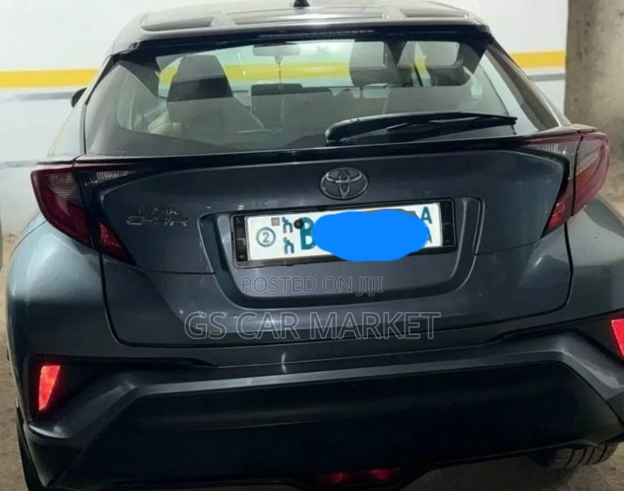 Toyota C-HR 2020 Gray