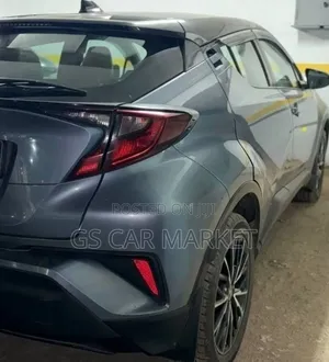 Toyota C-HR 2020 Gray