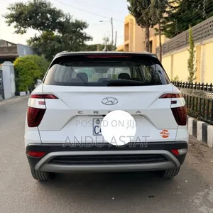 Hyundai Creta 2022 Off white