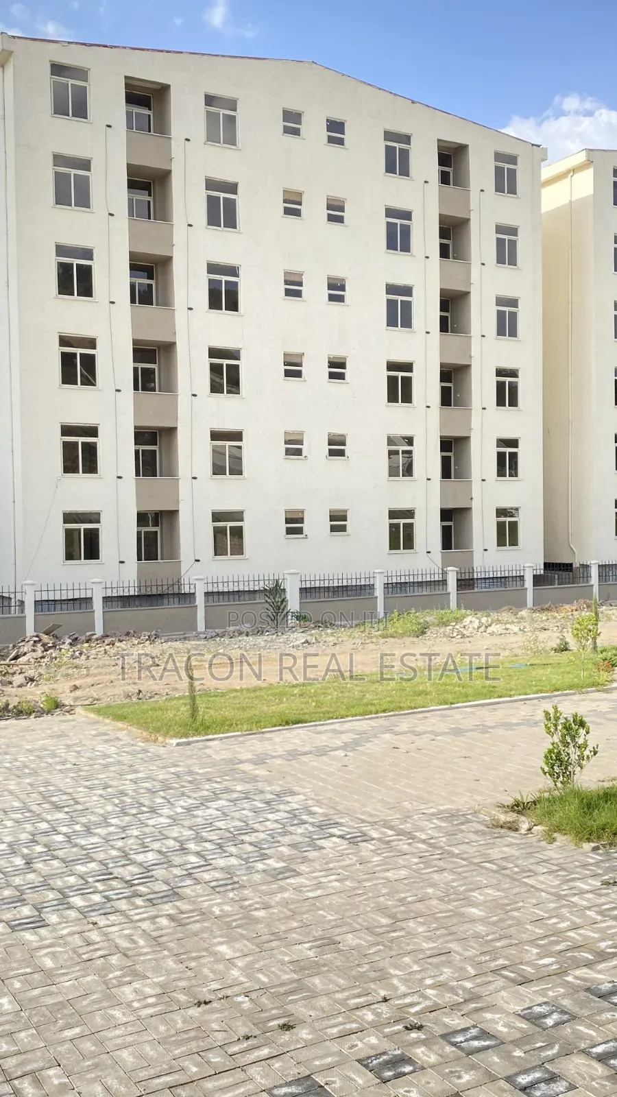 Furnished 3bdrm Apartment in Amdehun Real Estate, Nifas Silk-Lafto