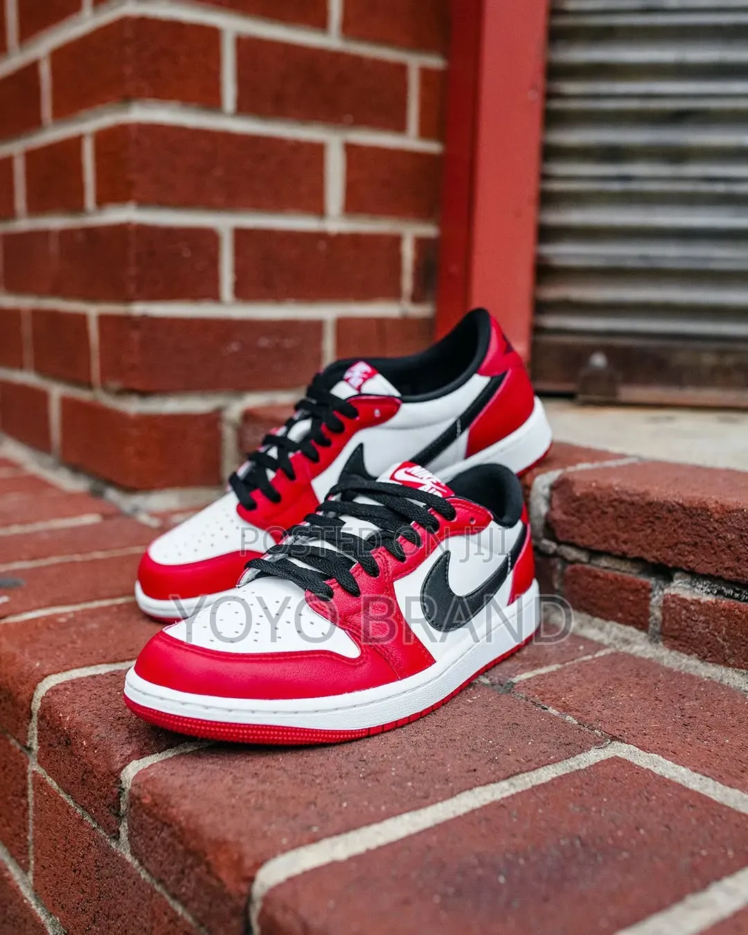Air Jordan 1 Low Og "Chicago" Vibrant Varsity Red, Black,White