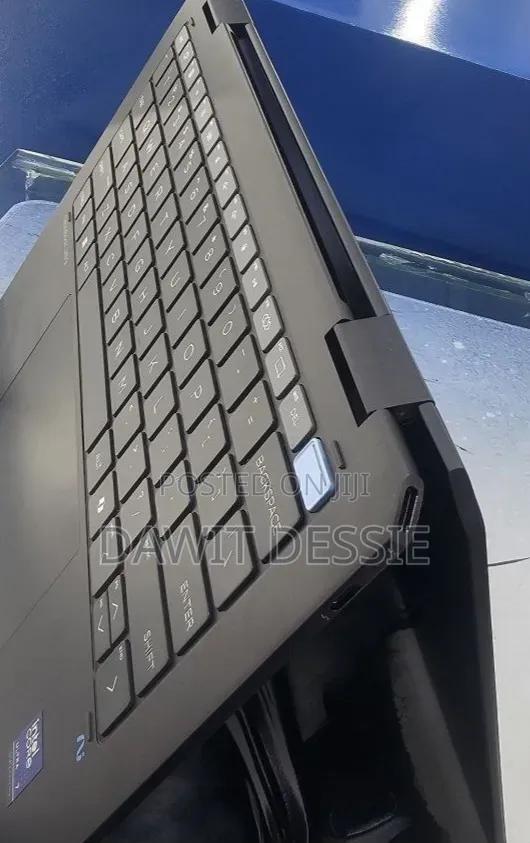 New Laptop HP 16GB Intel Core Ultra 7 SSD 1T