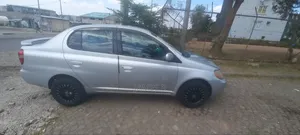 Toyota Platz 2001 Silver