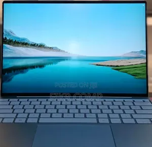 New Laptop Dell XPS 13 8GB Intel Core i5 SSD 256GB