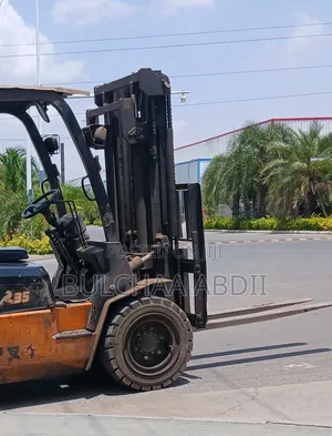 Fork Lift for Rent