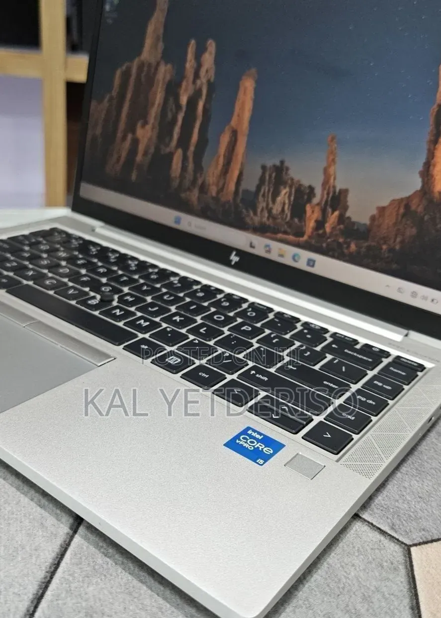 New Laptop HP EliteBook 840 G8 16GB Intel Core i5 SSD 512GB
