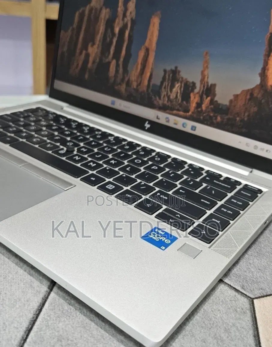New Laptop HP EliteBook 840 G8 16GB Intel Core i5 SSD 512GB