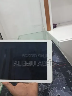 New Apple iPad Pro 128 GB