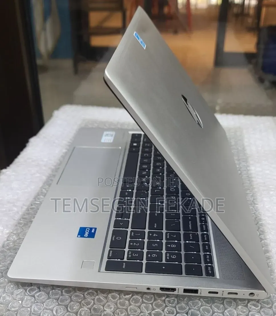New Laptop HP 16GB Intel Core i5 SSD 512GB