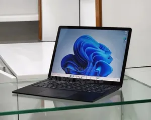 New Laptop Microsoft Surface Laptop 4 16GB Intel Core i7 SSD 512GB