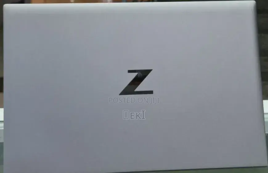 New Laptop HP ZBook Firefly 14 G7 16GB Intel Core i7 SSD 512GB