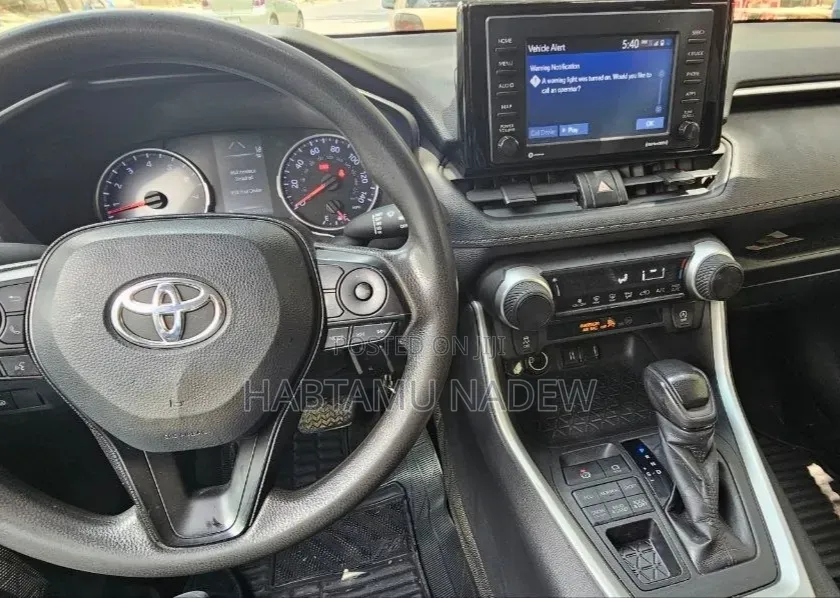 Toyota RAV4 2019 Blue