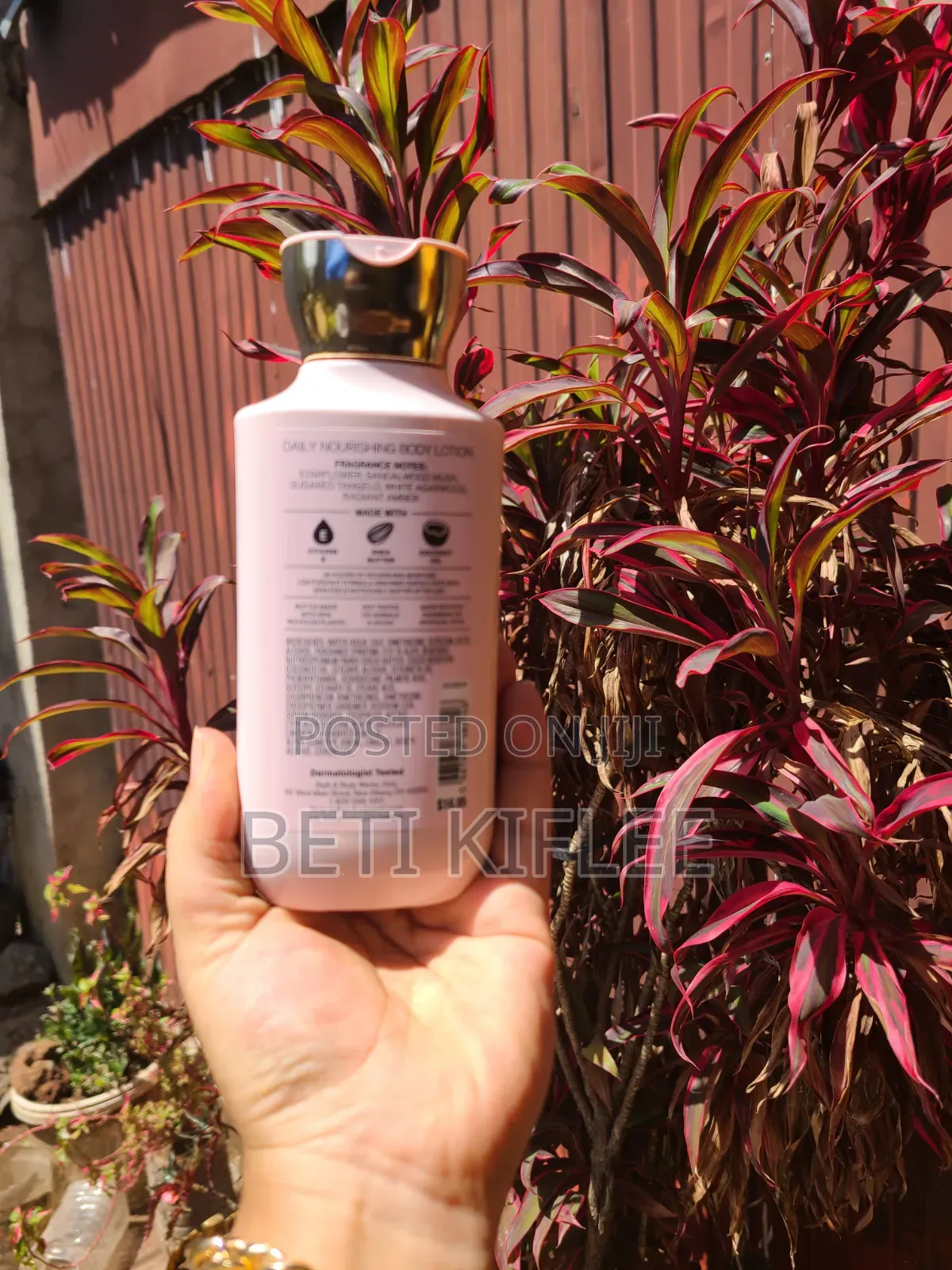 Bath And Body Lotion And Shawor Jell