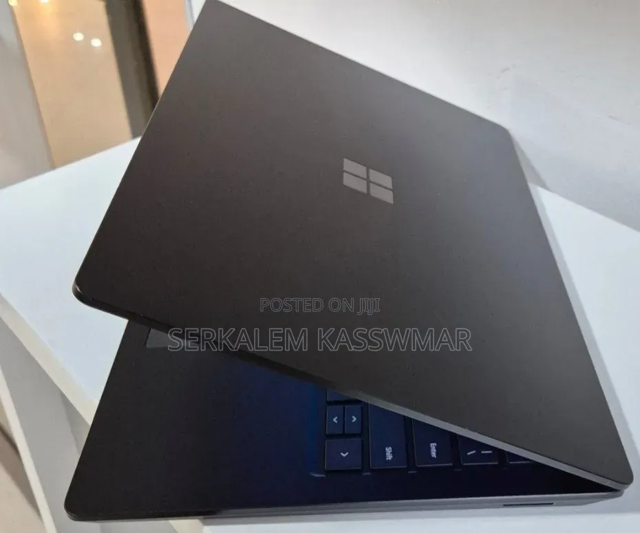 New Laptop Microsoft Surface Laptop 5 16GB Intel Core i7 SSD 512GB