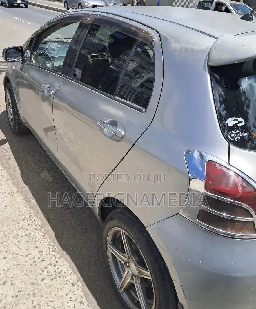 Toyota Yaris 2007 Silver