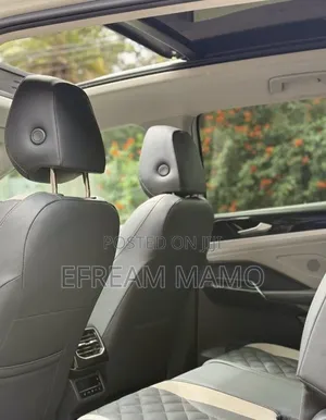 Volkswagen ID.6 2023 White
