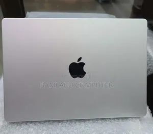 New Laptop Apple MacBook Pro 2021 M1 16GB Apple M1 Pro SSD 512GB