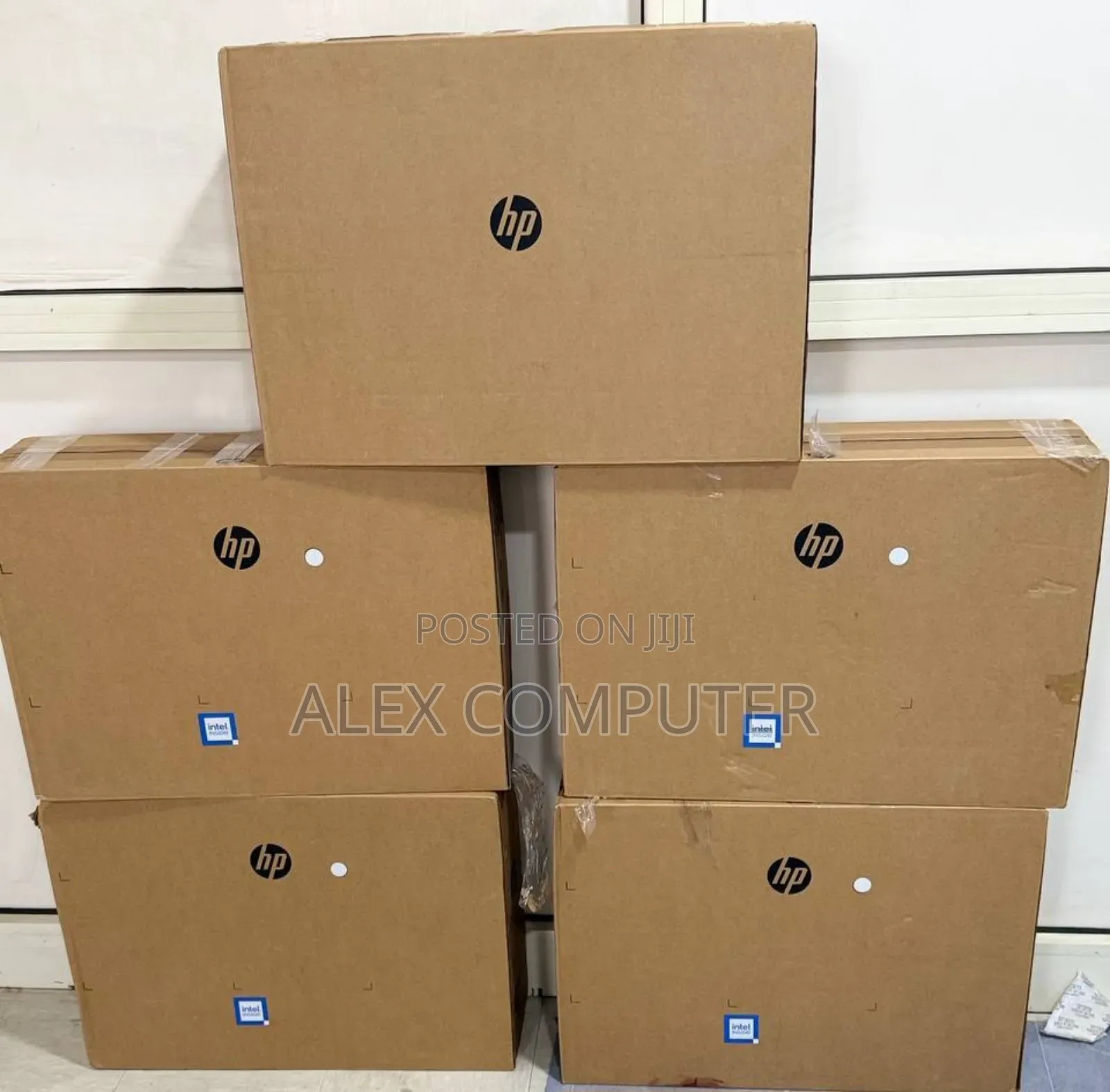 New HP 200 G4 22 All-in-One 8GB Intel Core i5 SSD 512GB