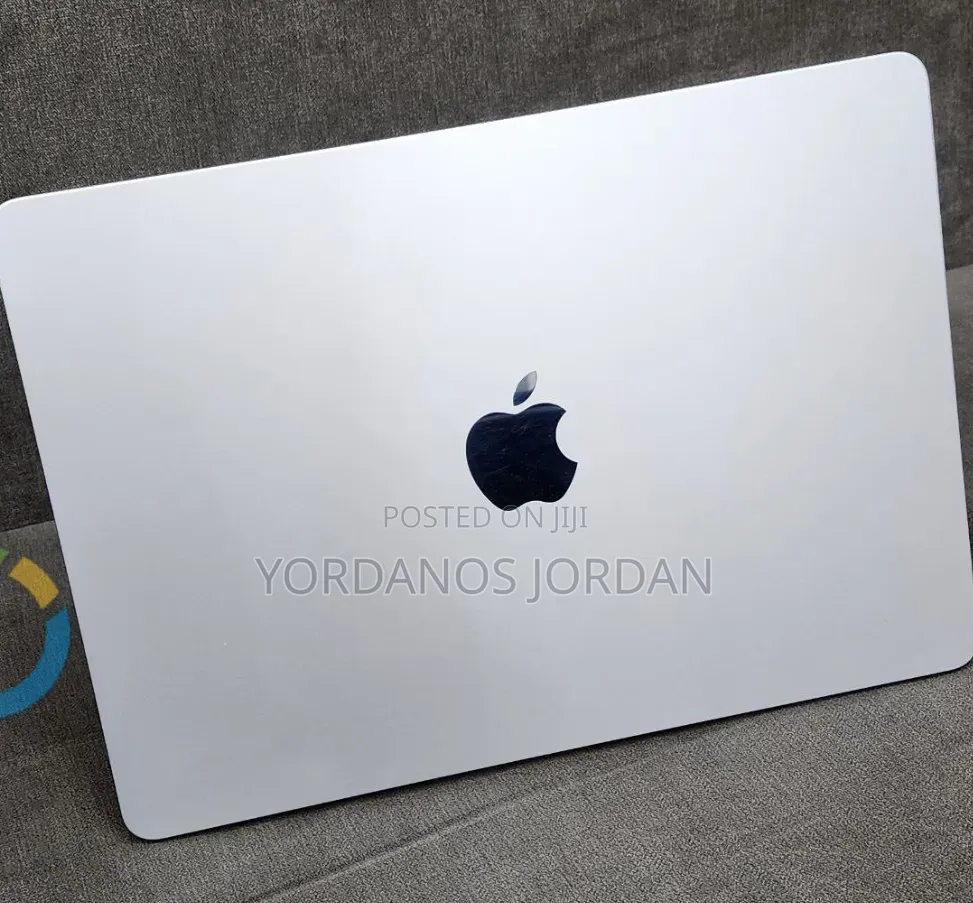 New Laptop Apple MacBook Air 2025 M4 16GB Apple M4 SSD 256GB