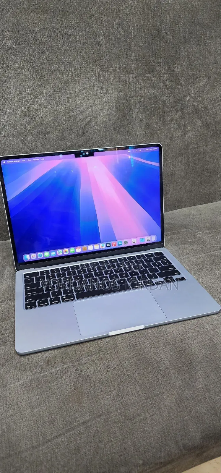 New Laptop Apple MacBook Air 2025 M4 16GB Apple M4 SSD 256GB