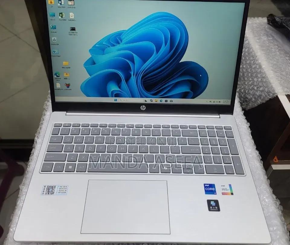 New Laptop HP Stream Notebook 16GB Intel Core i7 SSD 1T
