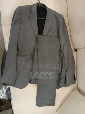 Tommy Hilfiger Suit