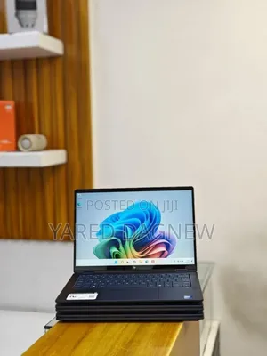 New Laptop HP OmniBook X Flip 14" 16GB Intel Core Ultra 7 SSD 1T