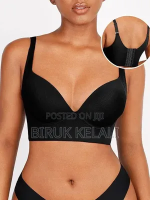 Black Chvity Push-up Bra Features A Deep-cup Design For Shaping