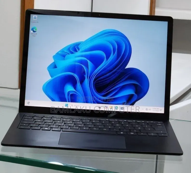 New Laptop Microsoft Surface Laptop 4 16GB Intel Core i7 SSD 512GB