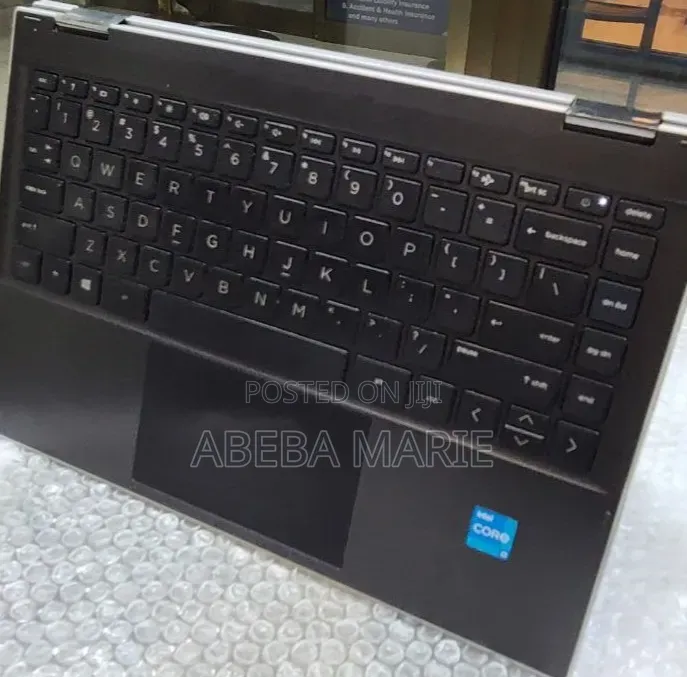 New Laptop HP Envy X360 8GB Intel Core i3 SSD 1T