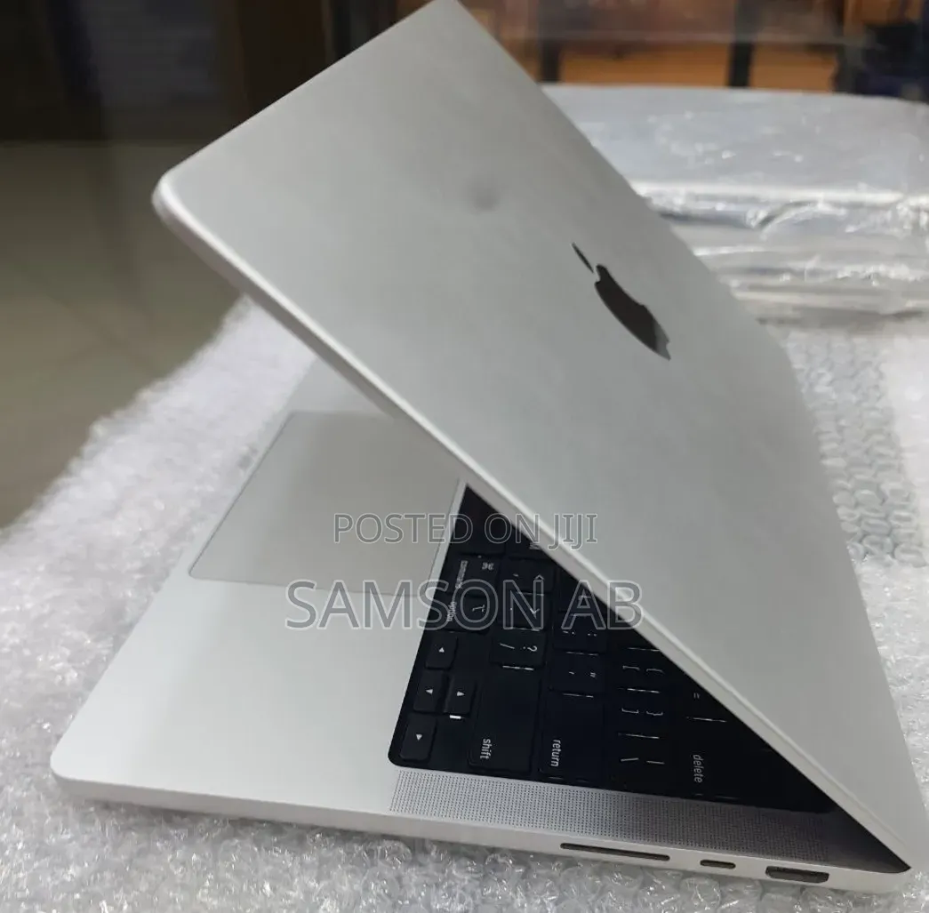 New Laptop Apple MacBook Pro 2021 M1 16GB Apple M1 Pro SSD 512GB
