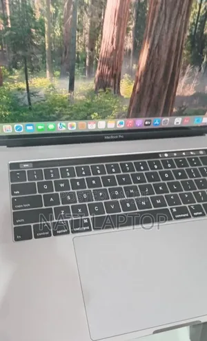 New Laptop Apple MacBook Pro 2019 32GB Intel Core i9 SSD 512GB