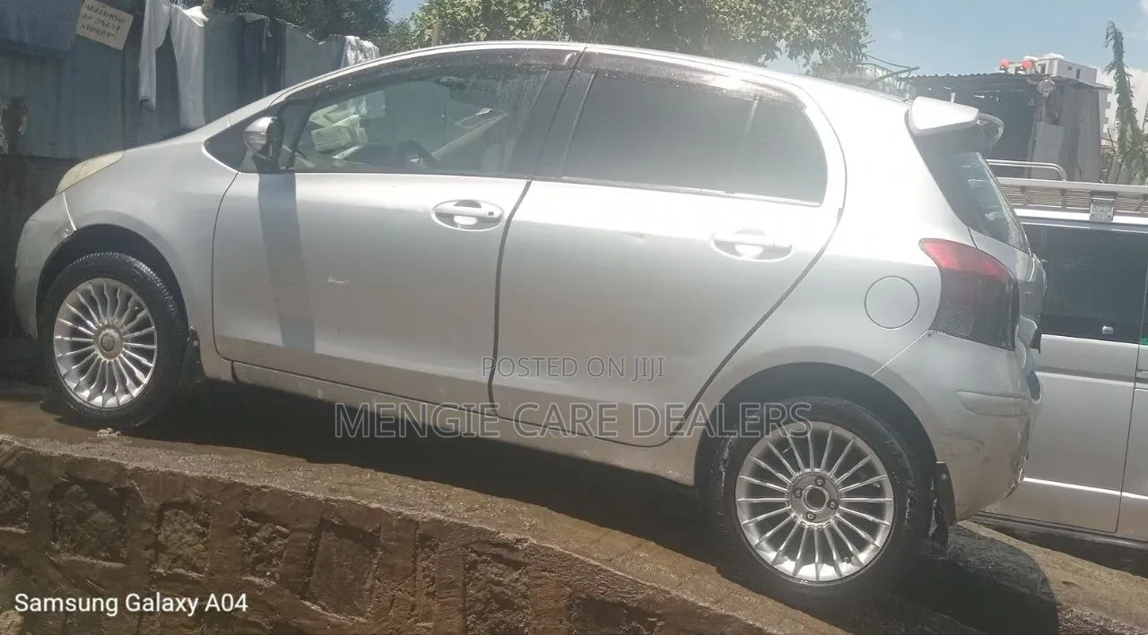 Toyota Yaris 2008 Silver