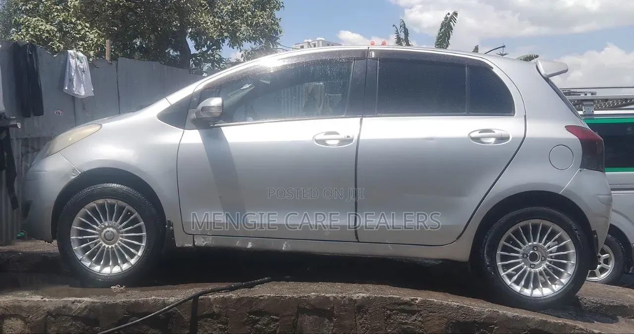Toyota Yaris 2008 Silver