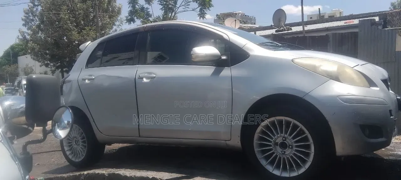 Toyota Yaris 2008 Silver