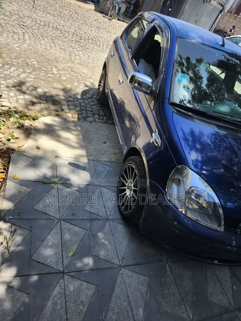Toyota Vitz 2001 Blue