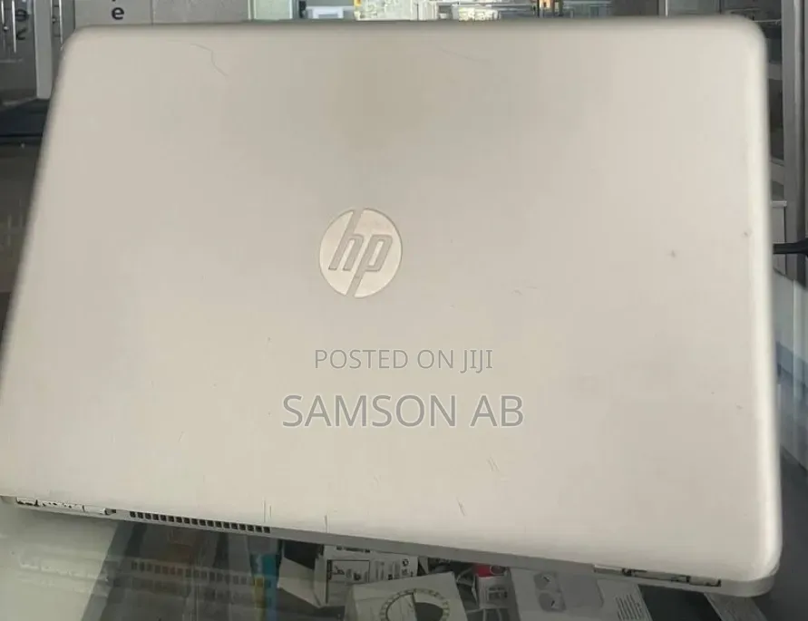 New Laptop HP Pavilion 14 8GB Intel Core i5 SSD 1T