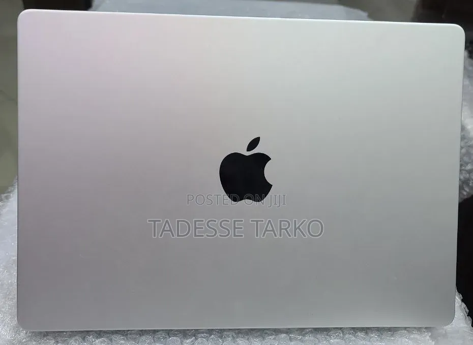 New Laptop Apple MacBook Pro 2021 M1 16GB Apple M1 Pro SSD 512GB