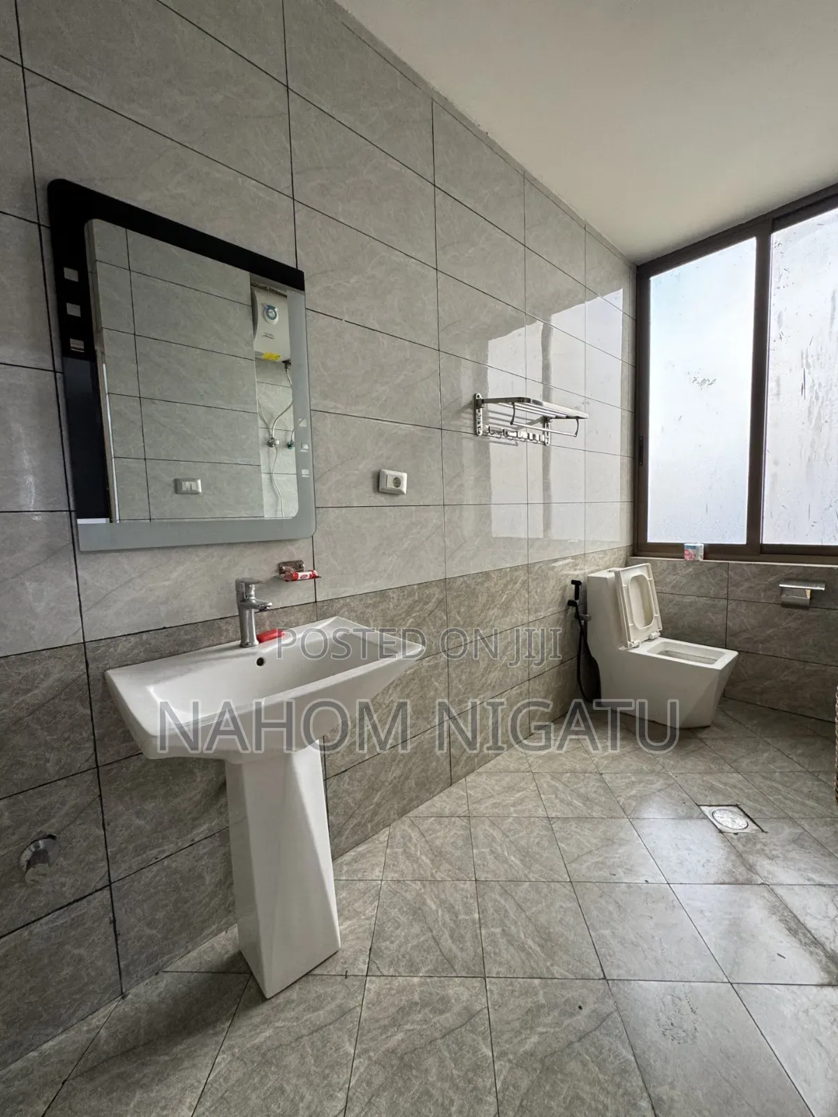 Furnished 3bdrm Duplex in Bole for sale
