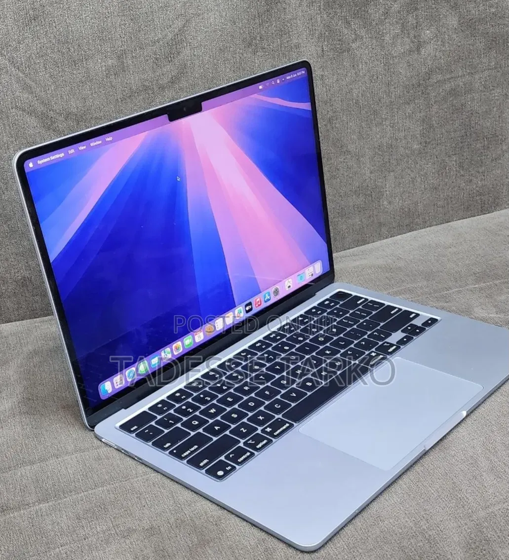 New Laptop Apple MacBook Air 2025 M4 16GB Apple M4 SSD 256GB