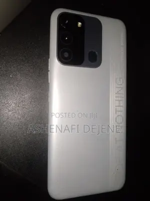Tecno Spark 8C 64 GB Bronze